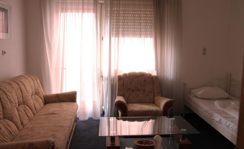 City Hotel Meesenburg Βίρτσμπουργκ Δωμάτιο φωτογραφία